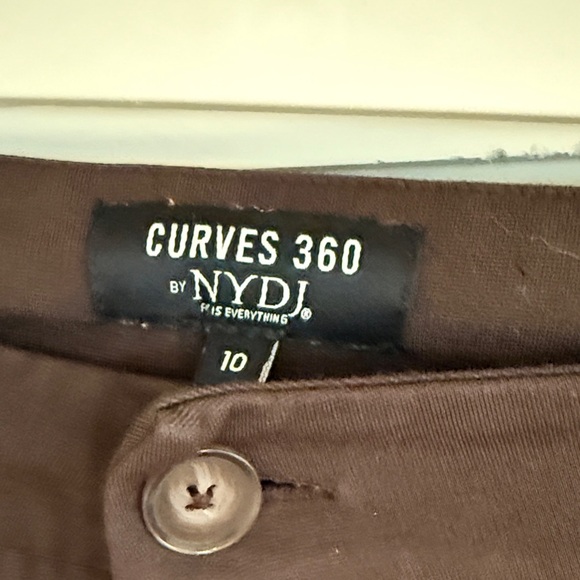 Curves 360 NYDJ Brown Pants SZ 10 - Picture 2 of 4